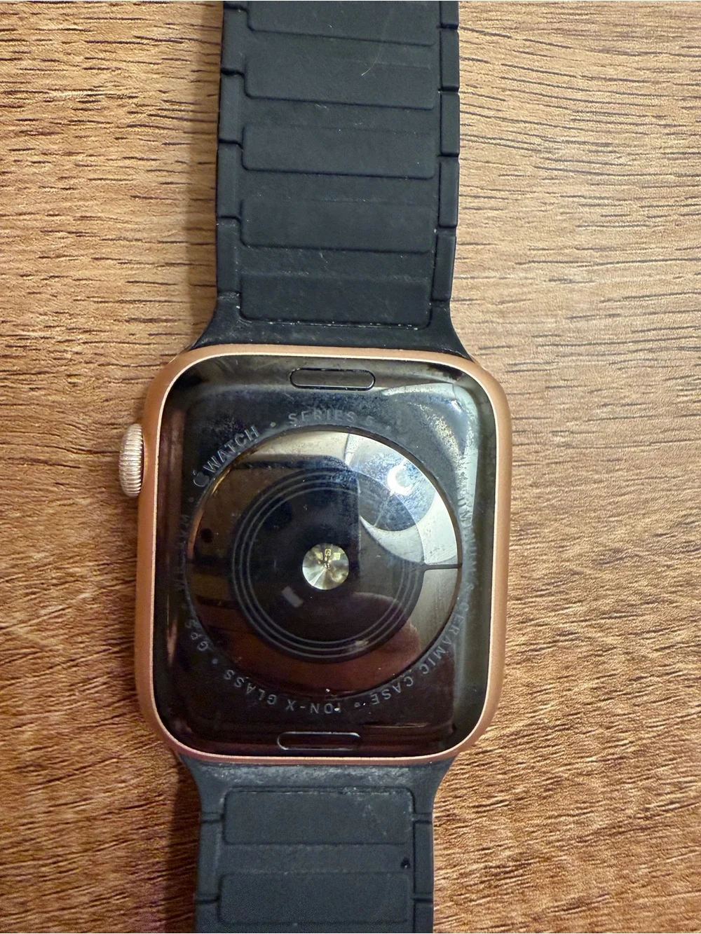 Apple Watch Series 5 44mm GPS rose gold with magnetic band